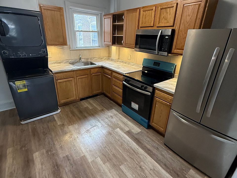 1st image of 222 S Madison St Floor 2