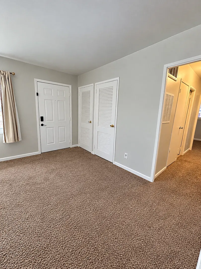 1129 Beck Lane — Photo 1
