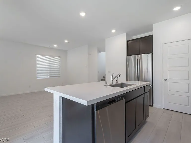 621 Camilla Creek St — Photo 8