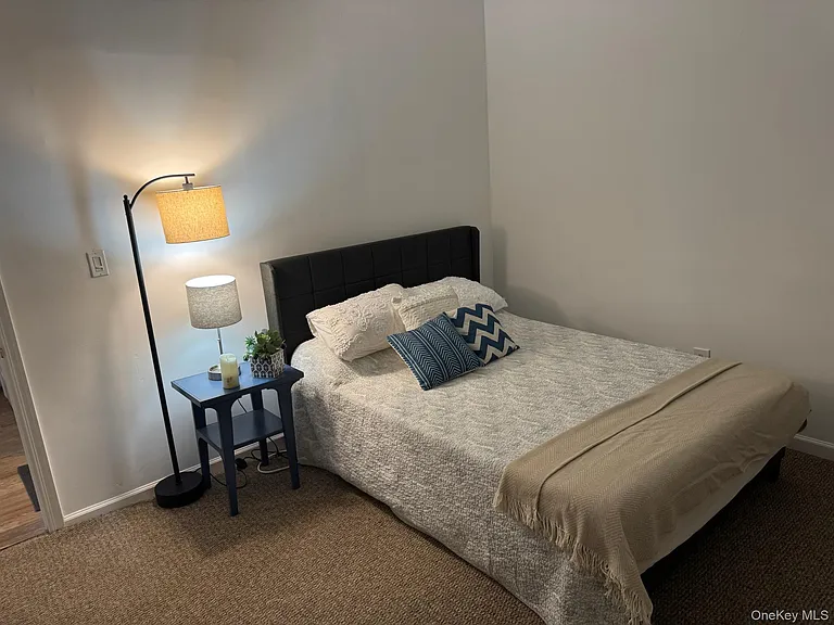 172 Main St #1 — Photo 8