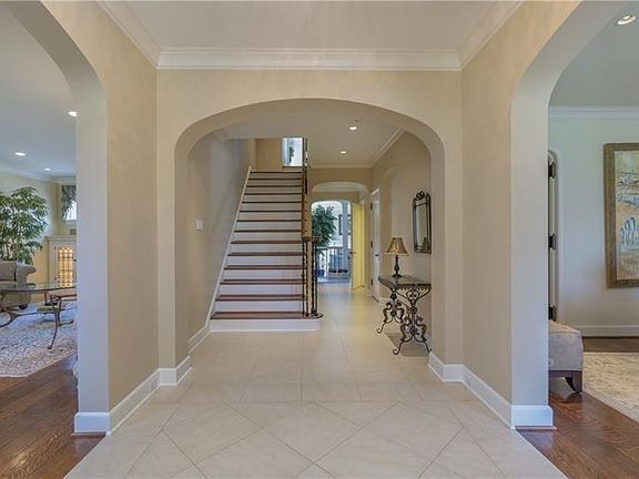 2nd image of 115 Creek Dr