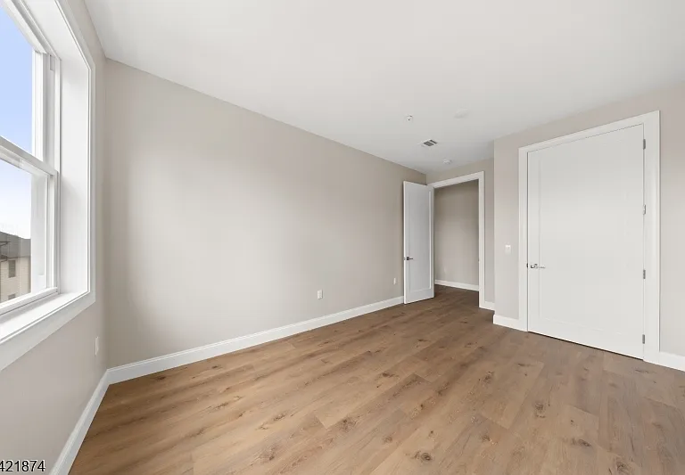 17-19 Wickham St #202 — Photo 8