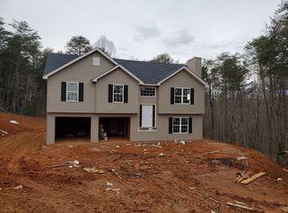 5516 Latham Manor Dr, Gainesville, GA 30506