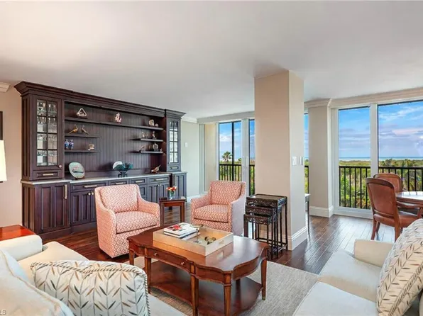 5601 Turtle Bay DR #404, NAPLES, FL 34108