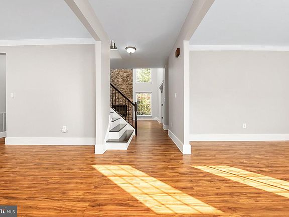5th image of 8137 Tenbrook Dr