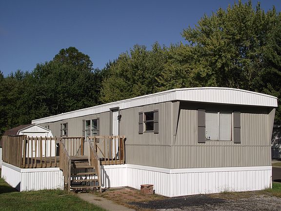 2nd image of 17311 E Us Highway 40 Trlr L19