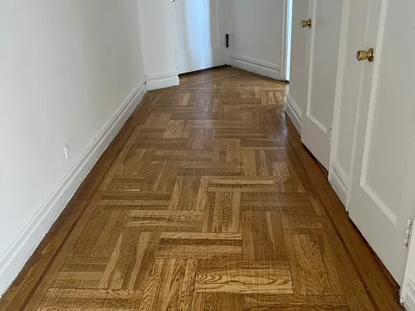 35 East 208th Street 4C image 3 of 7