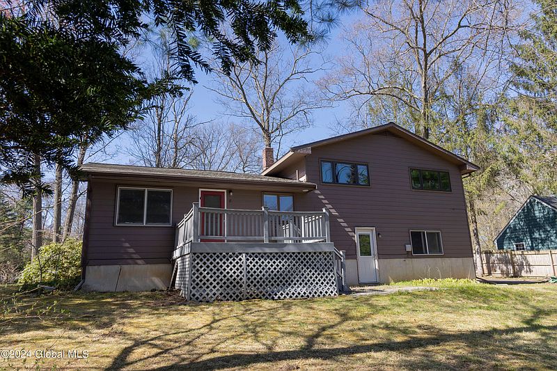 3rd image of 17 Cedarwood Drive