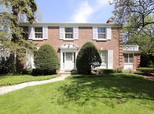 95 Lakeside Pl, Highland Park, IL 60035