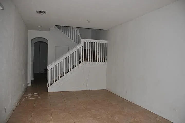 2812 Eagle Rock Cir #906 — Photo 15