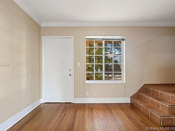 4th image of 21 Madeira Ave APT 11