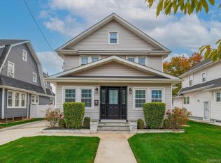 70 Denton Ave, Lynbrook, NY