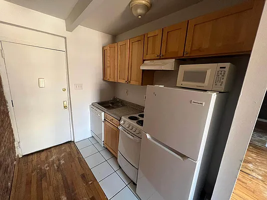 Rented by Best Apartments North Inc | media 15