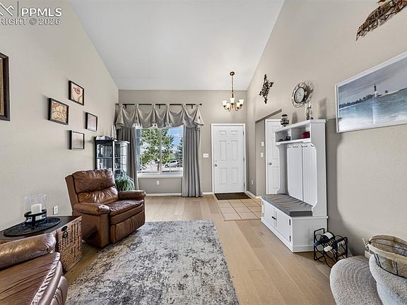 3rd image of 6903 Prairie Wind Dr