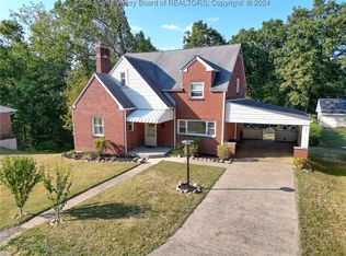 1406 Park Rd, Saint Albans, WV 25177