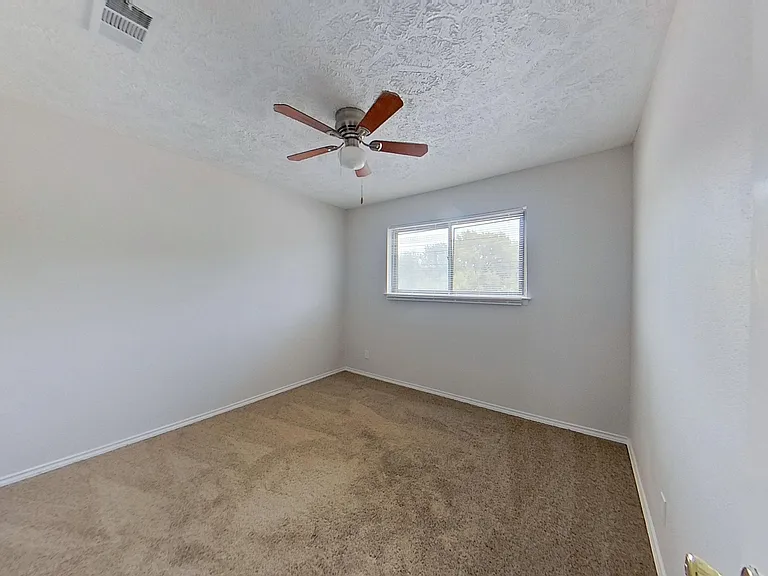 57 W Townhouse Ln — Photo 23