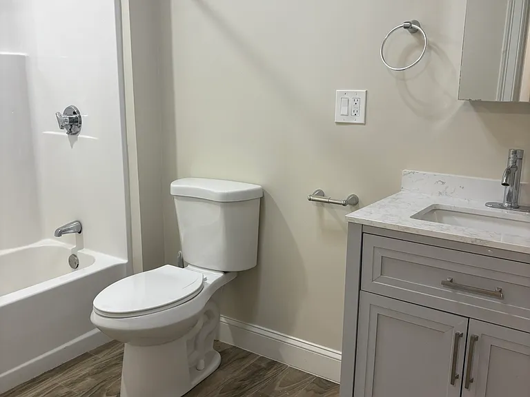 96 Willis Ave #1 — Photo 6