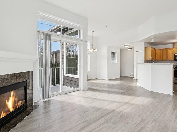 2nd image of 15120 SW Mallard Dr Unit 204