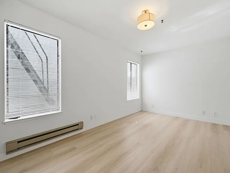 3301 Mission St #302 — Photo 12