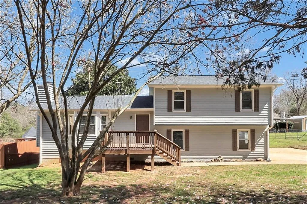 4152 Wrexham Dr photo 1