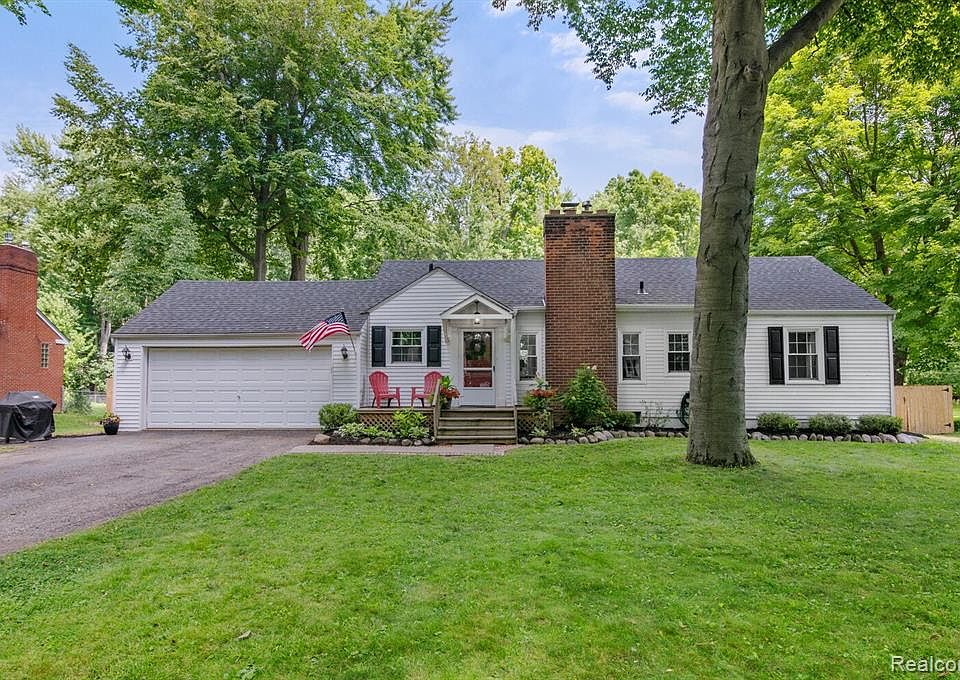 31542 Grove Dr, Livonia, MI 48154 Zillow