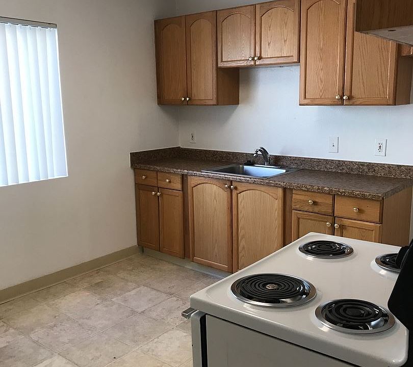 1st image of 1716 Madrone Ave