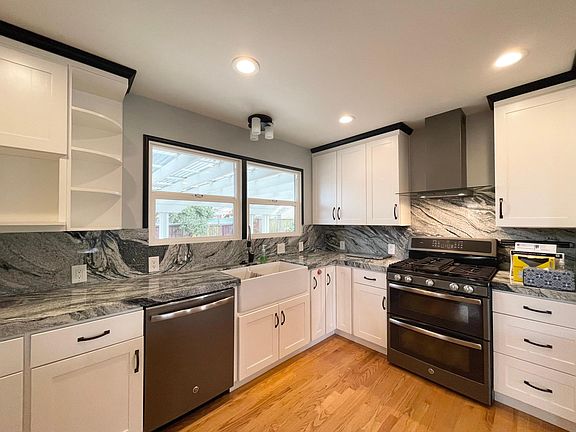 4th image of 800 Mansfield Dr