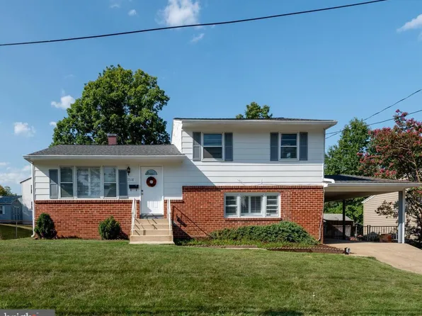7518 Newberry Ln, Lanham, MD 20706