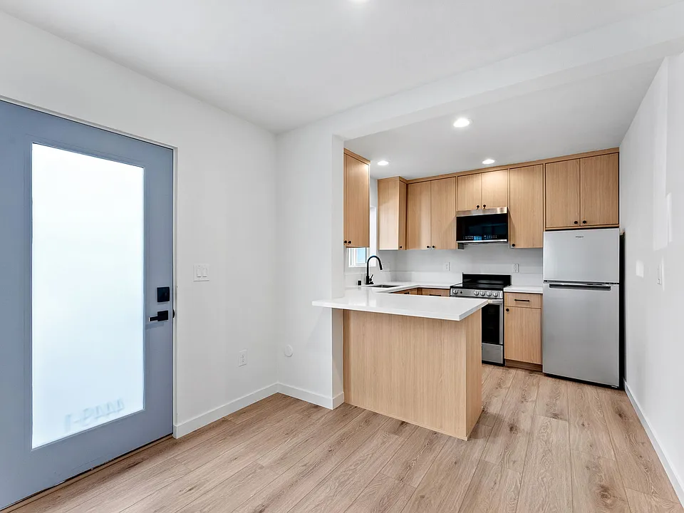 4449 Illinois St #1