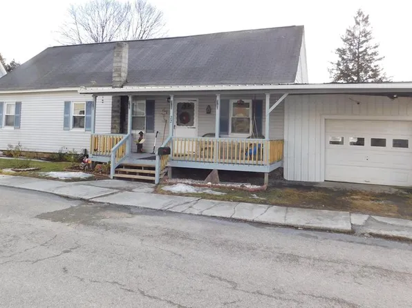 22 Poplar St, Mount Union, PA 17066