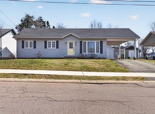 114 Dolbeau St, Dieppe, NB E1A 6V6