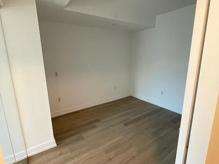 1 Jarvis St #907 — Photo 3