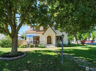 841 Red Apple Road, Wenatchee, WA 98801