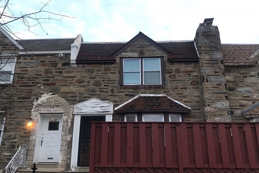 1st image of 1543 Devereaux Ave