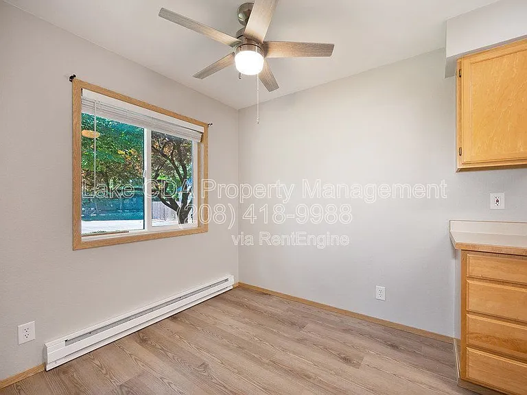 1611 E Montana Ave #C — Photo 6