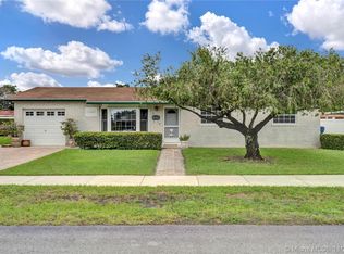 11081 SW 57th St, Miami, FL 33173