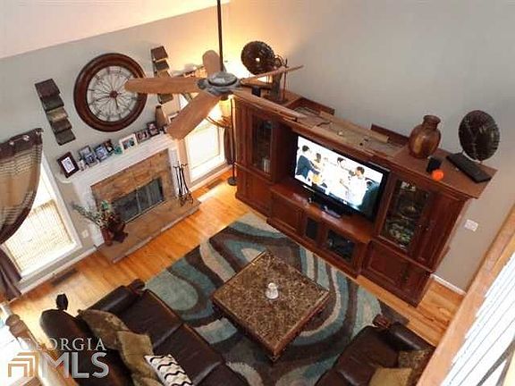 5th image of 16 Willow Ct