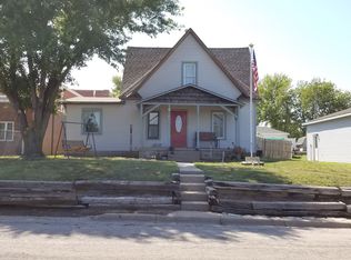 415 A St, Claflin, KS 67525