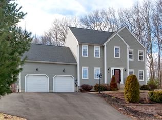 33 Susan Dr, Dudley, MA 01571