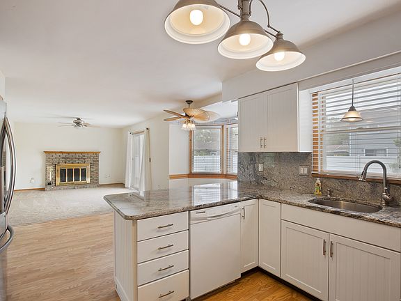 5th image of 158 Harriot Dr