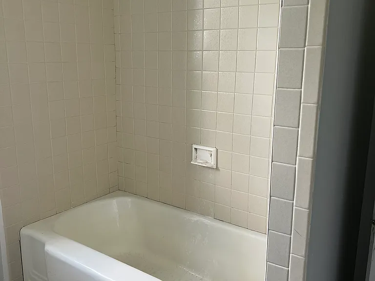 402 S Winebiddle St #3 — Photo 11