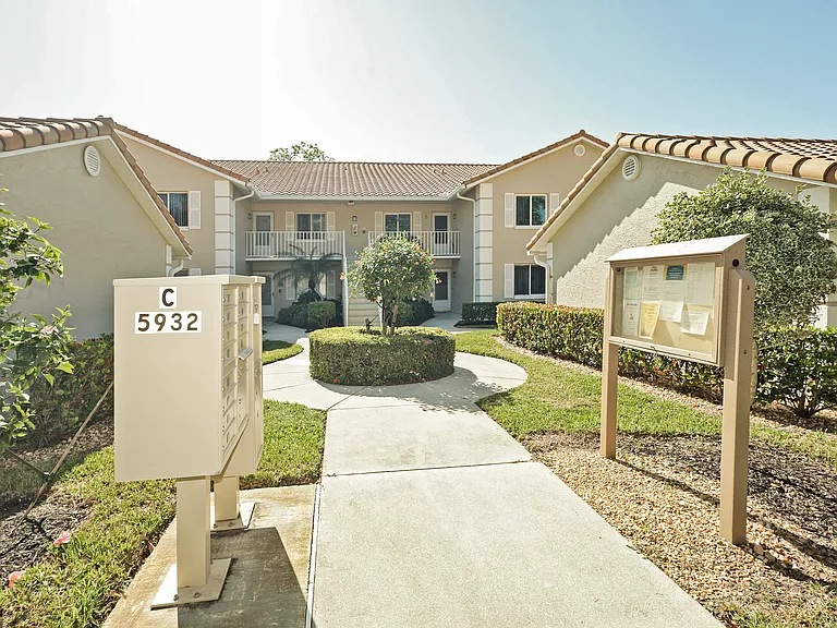 5932 Cranbrook Way #C205 — Photo 3
