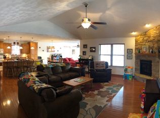 320 Sleeping Indian Dr, Freeburg, IL 62243