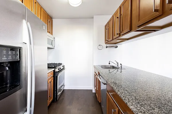 Rented by Brown Harris Stevens | media 16