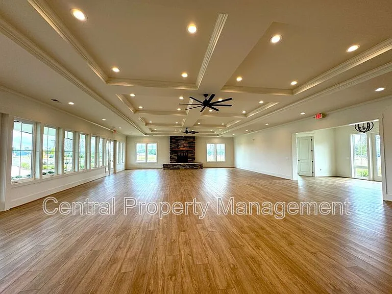 165 Sarnesfield Way — Photo 52