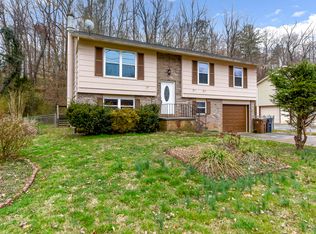 6104 Westmeade Rd, Knoxville, TN 37921