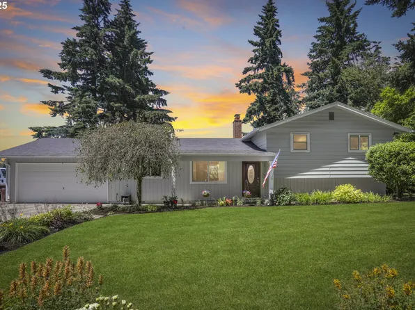 16101 Winston Dr, Oregon City, OR 97045