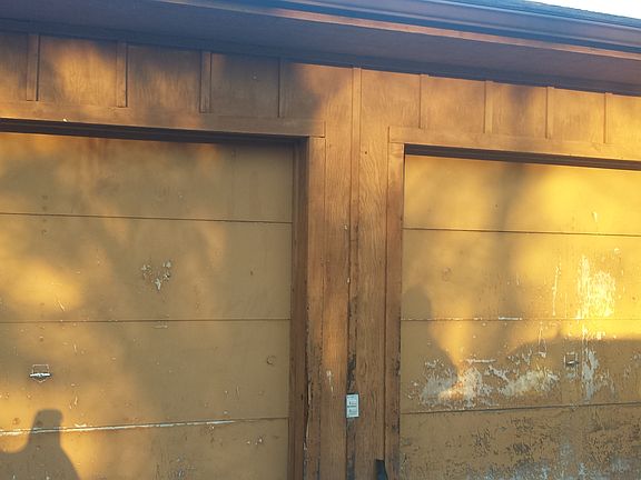 2nd image of 253 Jerome St