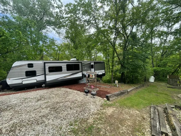 2795 E 28th Rd #721, Seneca, IL 61360