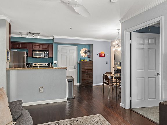 5th image of 1970 Columbia St Unit 205